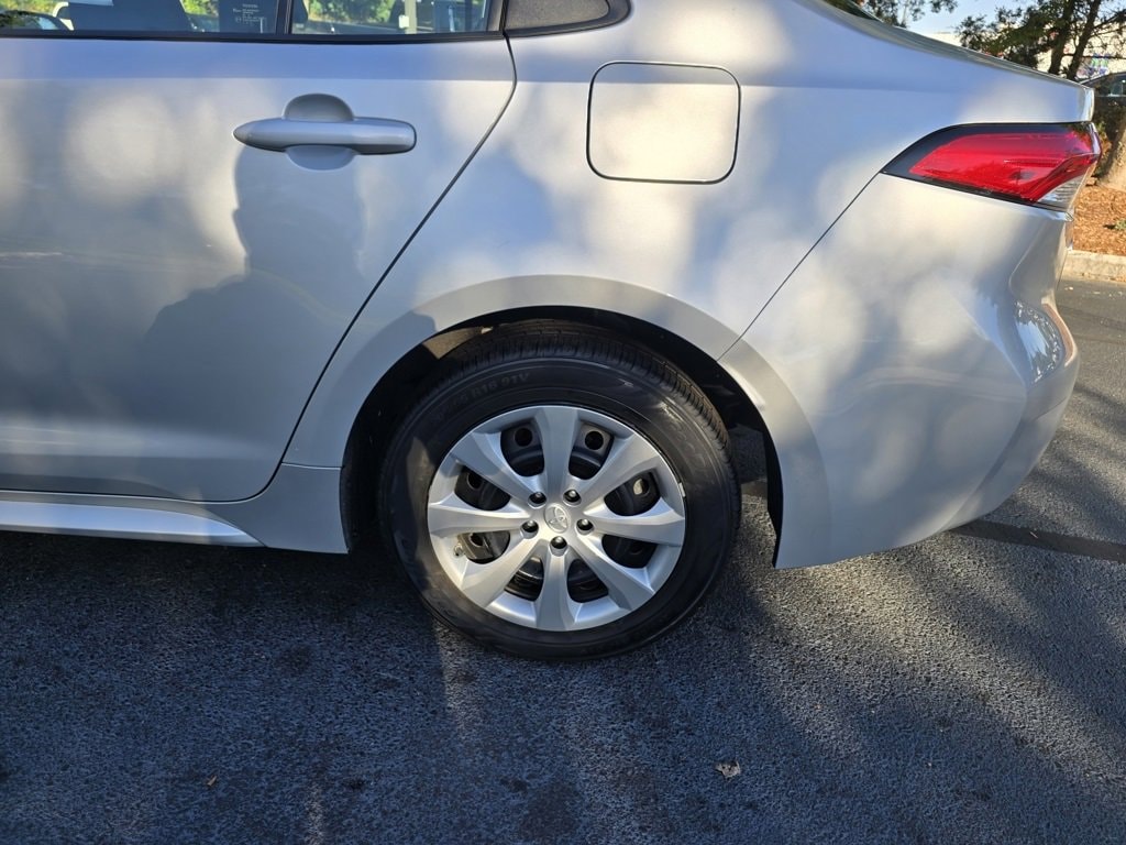 Certified 2021 Toyota Corolla LE Sedan