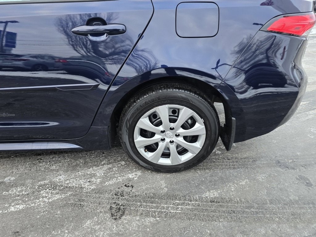 Certified 2025 Toyota Corolla LE Sedan