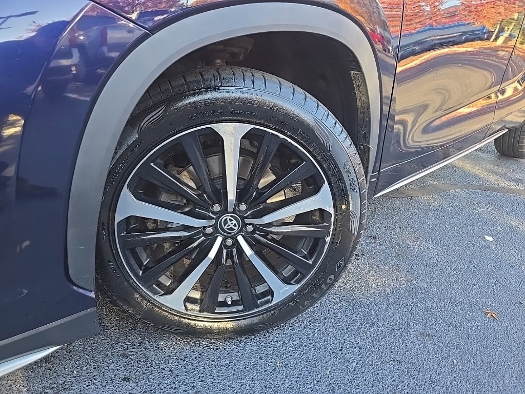 Used 2022 Toyota Highlander XSE Sport Utility