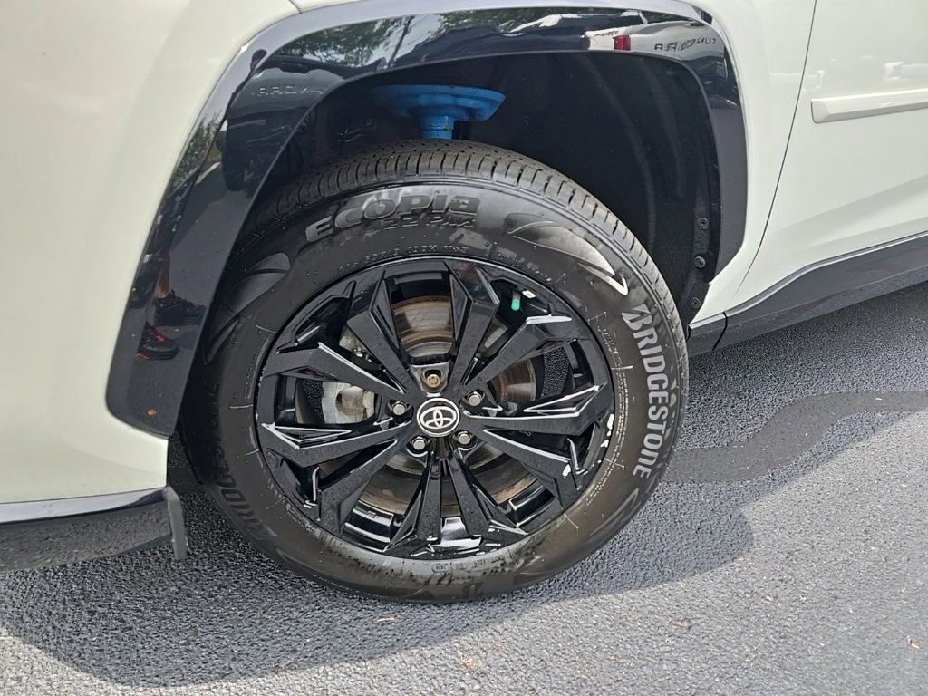 2022 Toyota RAV4 Hybrid XSE photo 3