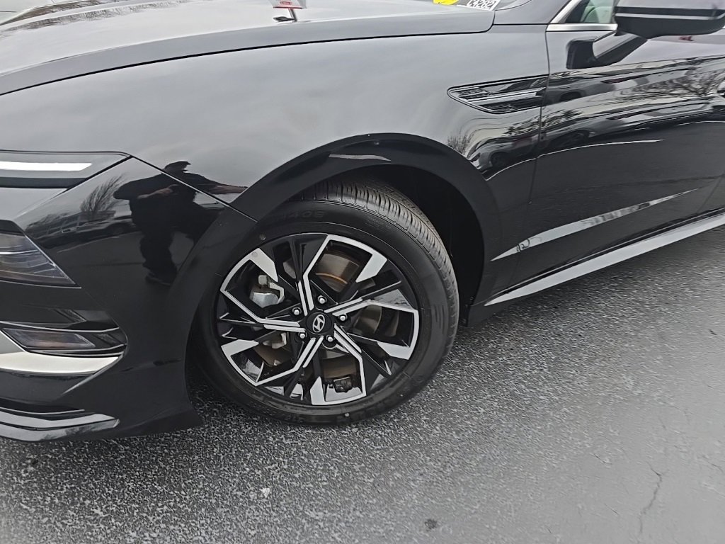 2024 Hyundai Sonata SEL photo 2