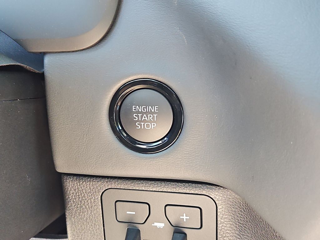 2026 Toyota Tundra Platinum - Photo 16