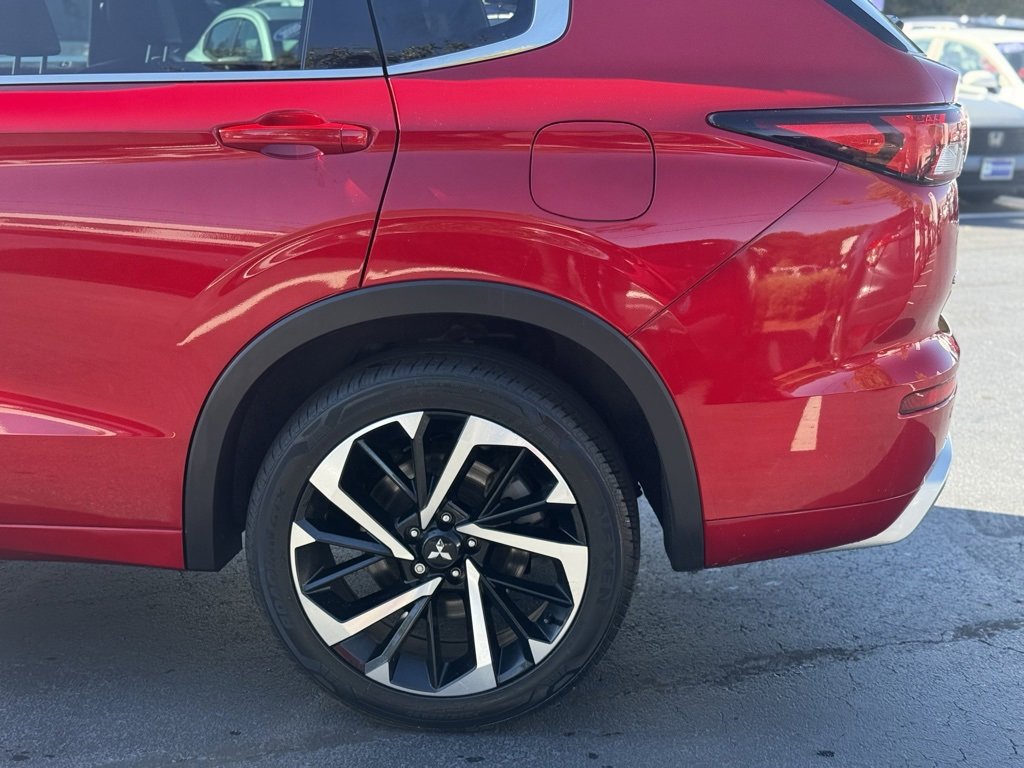 2023 Mitsubishi Outlander PHEV SEL photo 4