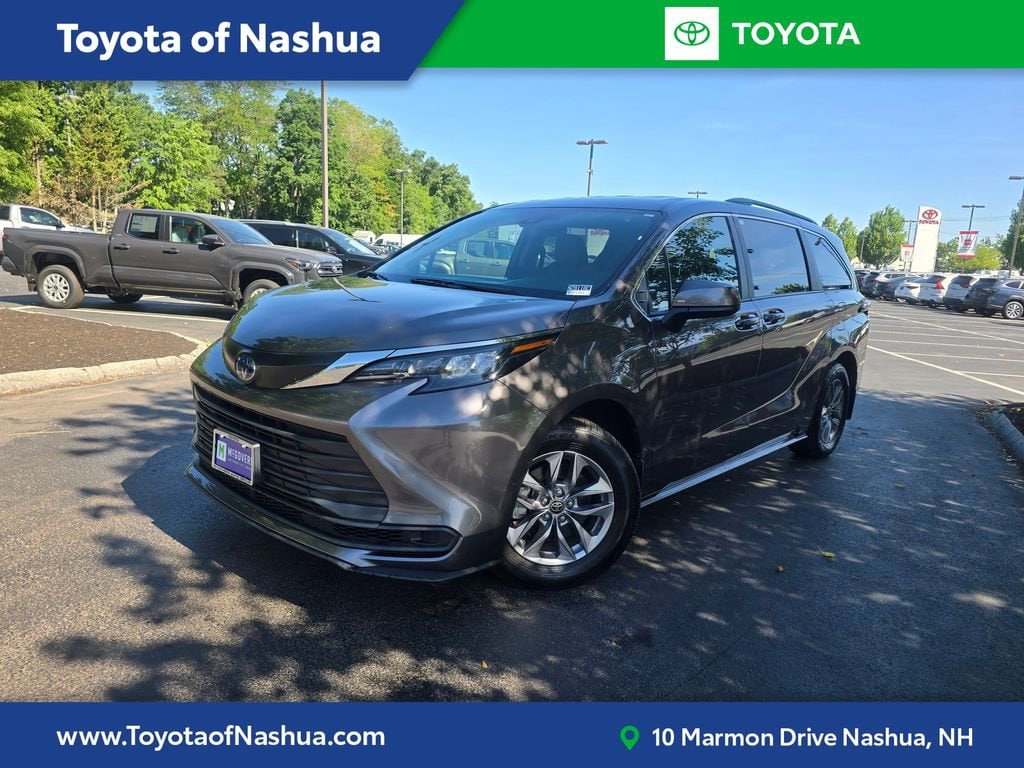 Used 2024 Toyota Sienna LE Passenger Van