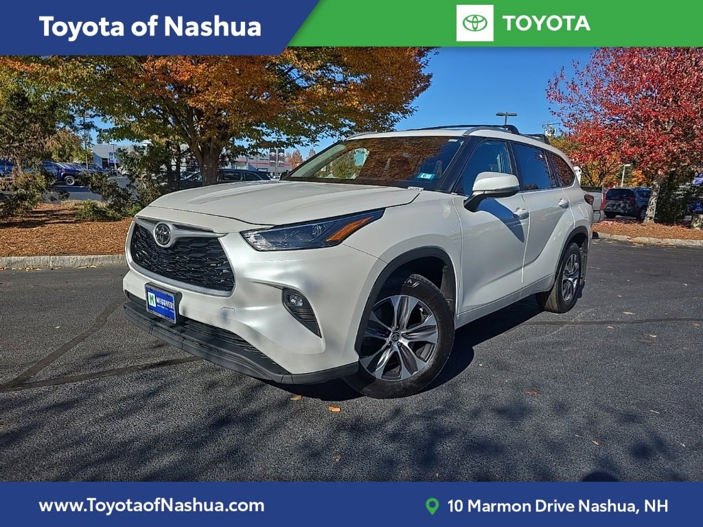 2023 Toyota Highlander XLE's photo