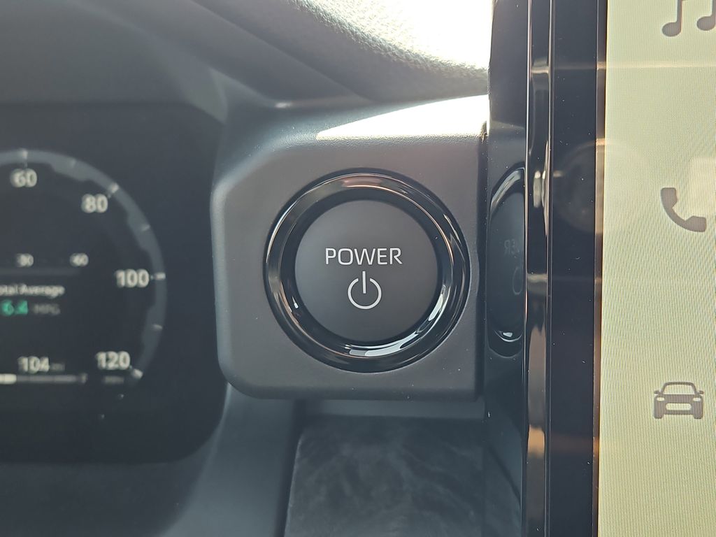 2025 Toyota Tacoma Limited - Photo 17