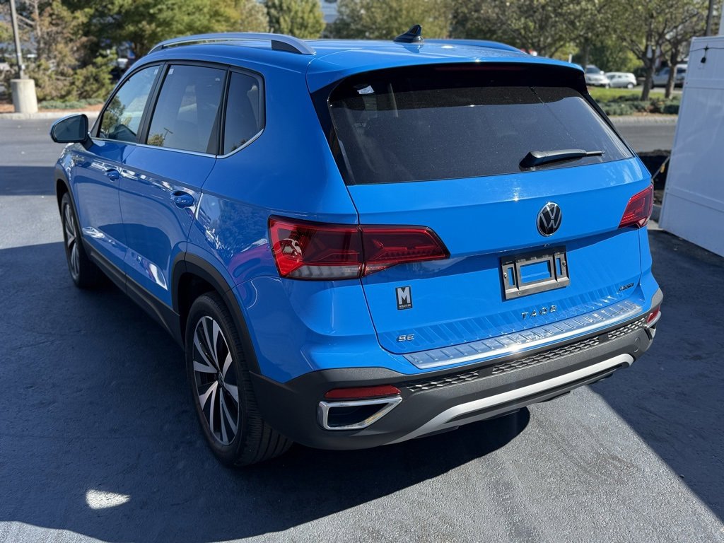2023 Volkswagen Taos SE photo 3