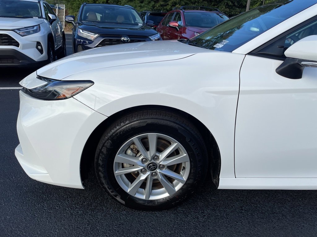 2025 Toyota Camry LE photo 3