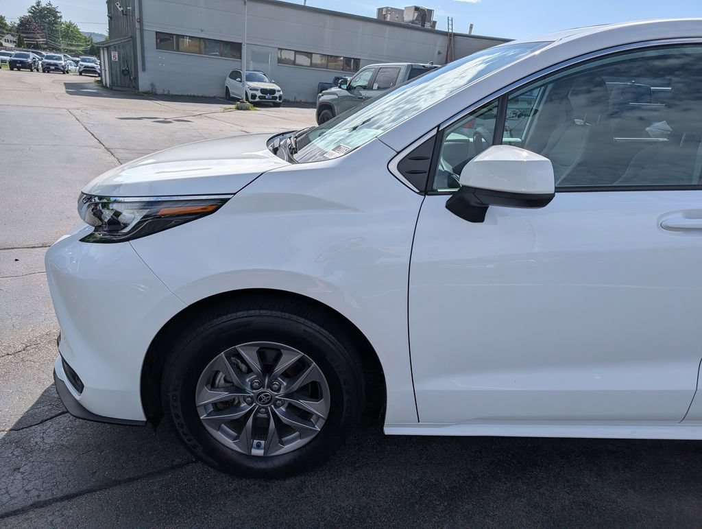 Certified 2024 Toyota Sienna LE Passenger Van