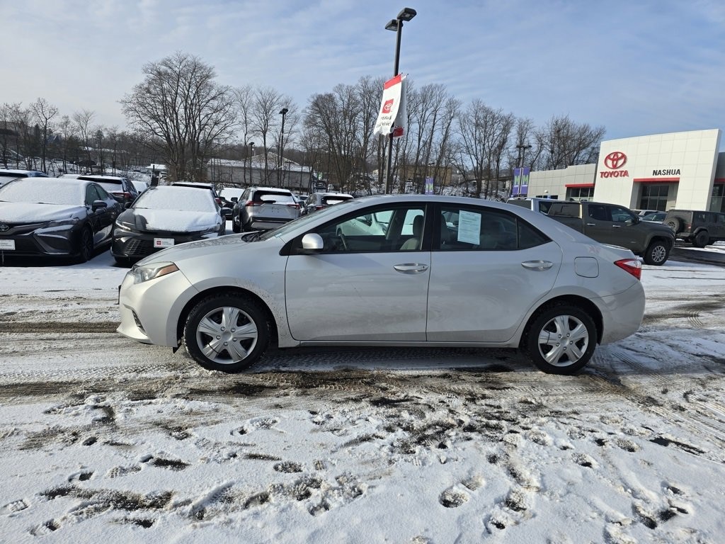 Used 2015 Toyota Corolla LE Sedan
