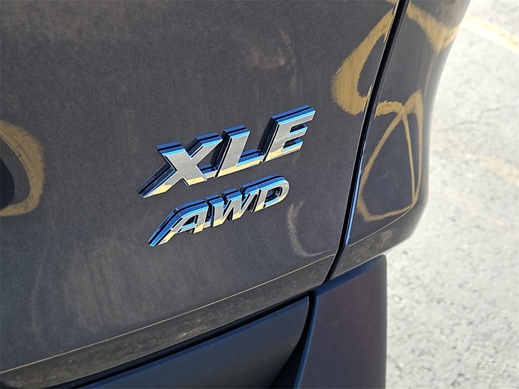 New 2025 Toyota RAV4 XLE SUV