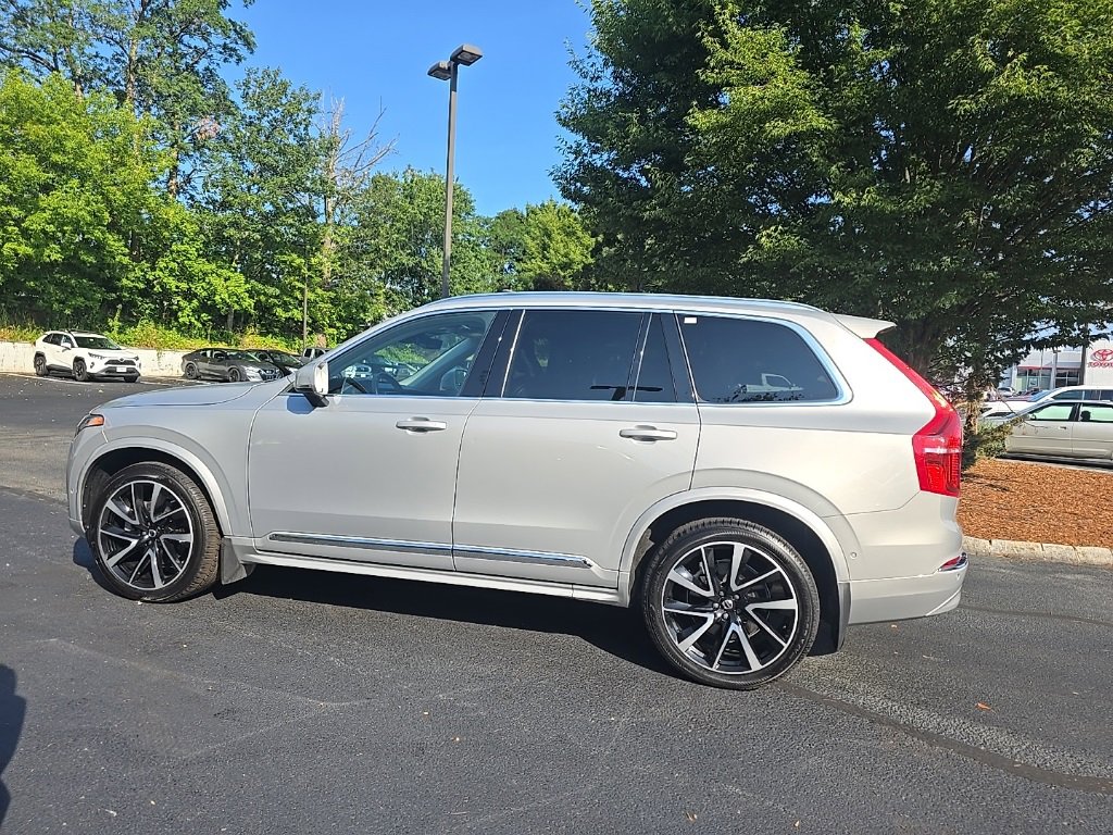 2023 Volvo XC90 AWD Plus photo 2