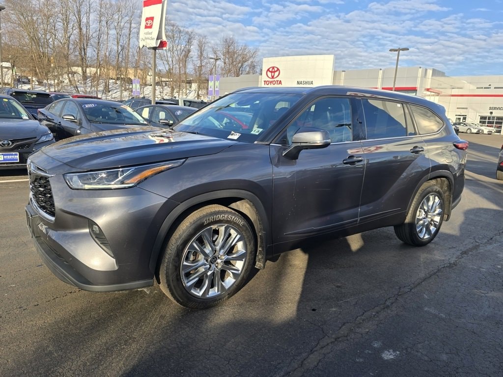 Used 2021 Toyota Highlander Limited Sport Utility