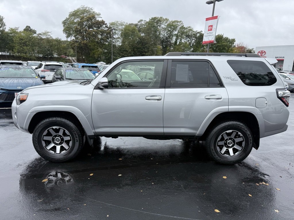 2021 Toyota 4Runner TRD Off-Road Premium photo 2