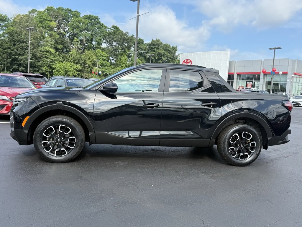 2022 Hyundai Santa Cruz SEL photo 2