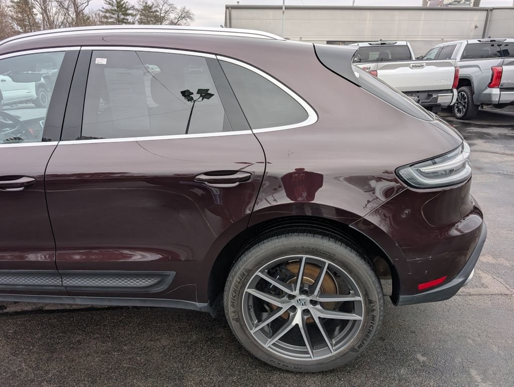 Used 2024 Porsche Macan Base Sport Utility