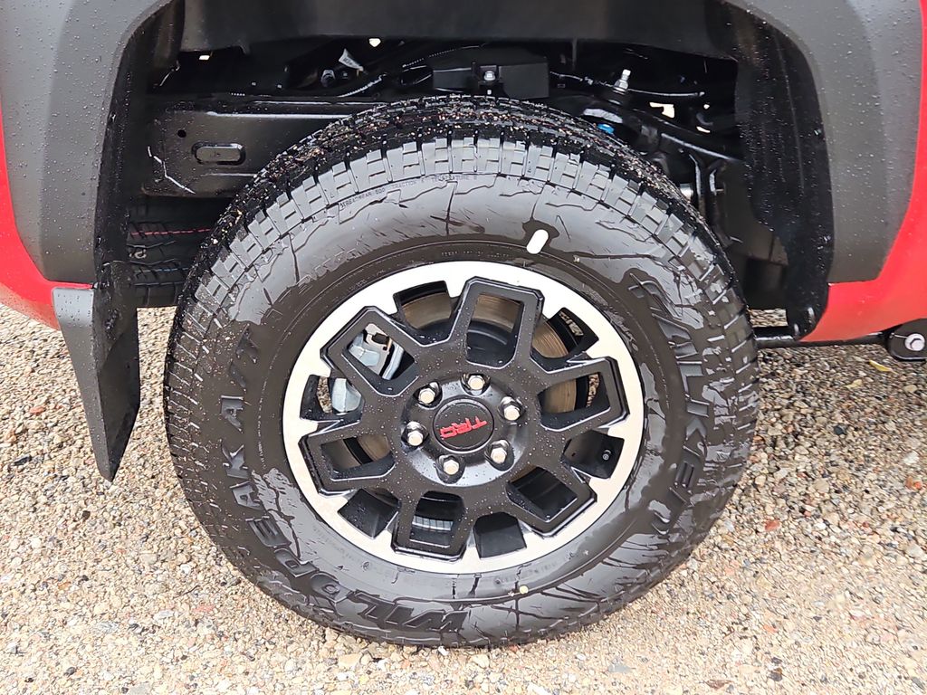 2025 Toyota Tacoma TRD Off Road - Photo 5