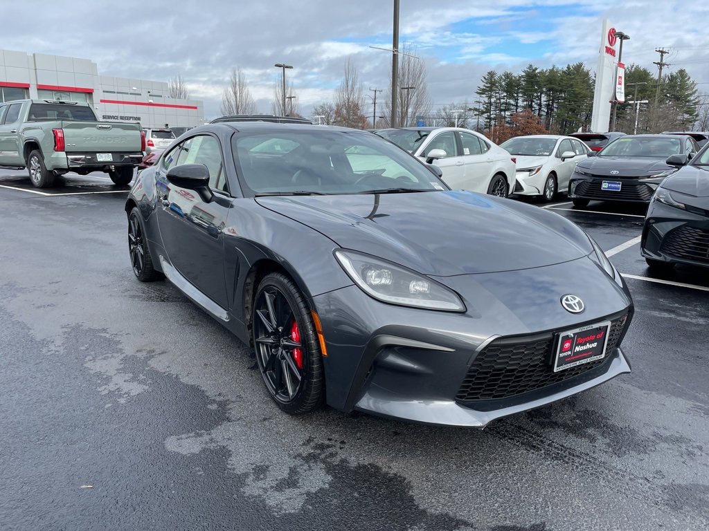 2024 Toyota GR86 Premium photo 3
