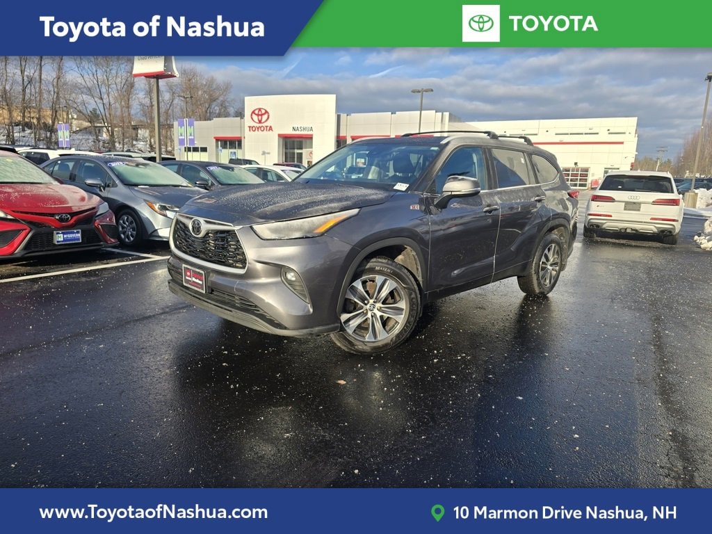 2023 Toyota Highlander XLE's photo