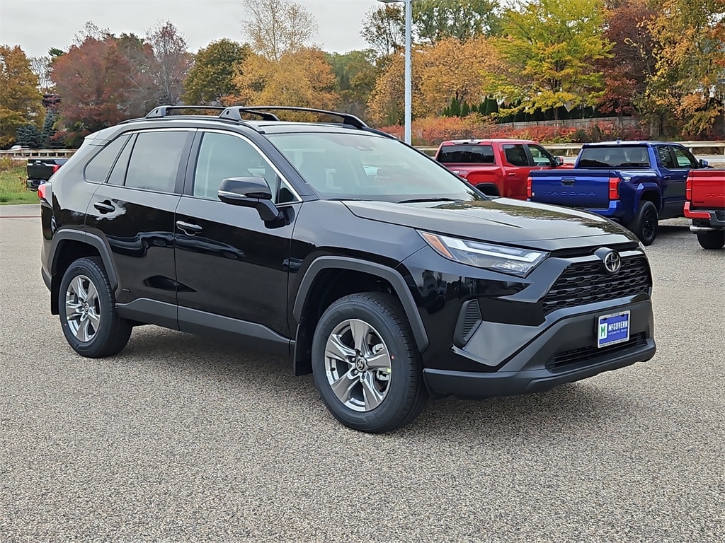 New 2025 Toyota RAV4 Hybrid XLE SUV