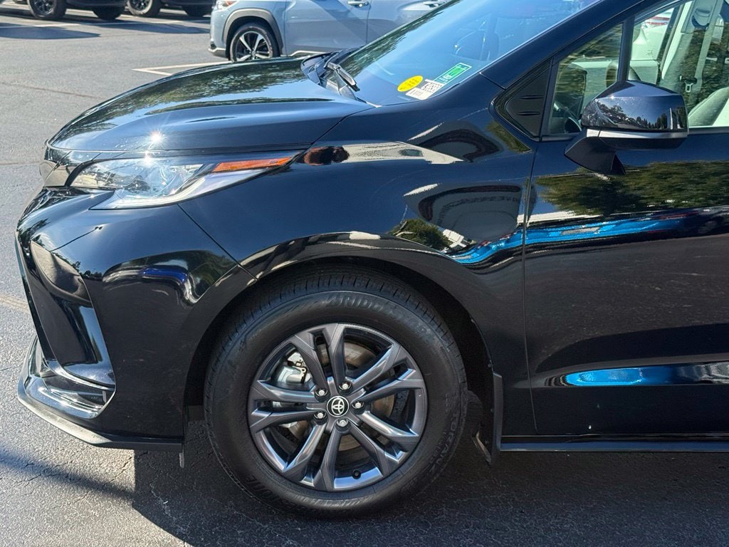 Certified 2026 Toyota Sienna XLE Passenger Van