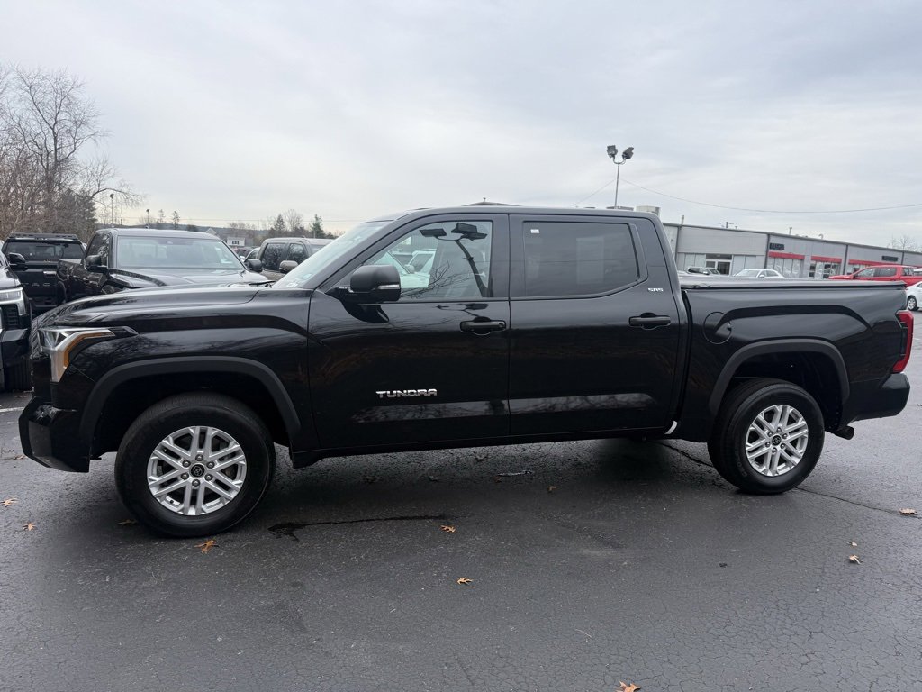 2024 Toyota Tundra SR5 photo 3