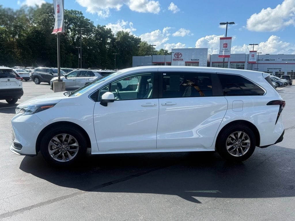 Certified 2025 Toyota Sienna LE Passenger Van