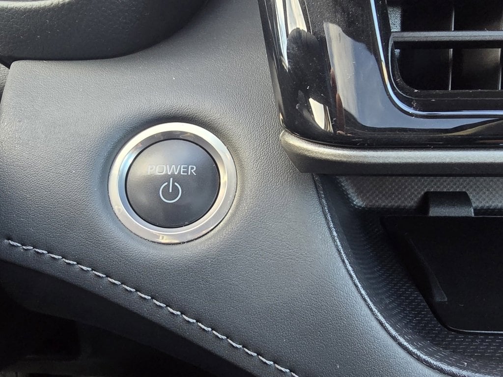 2024 Toyota Highlander XLE's photo