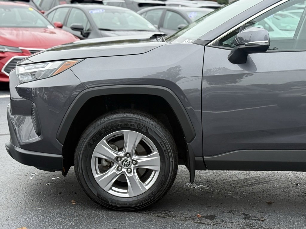 2023 Toyota RAV4 XLE photo 2