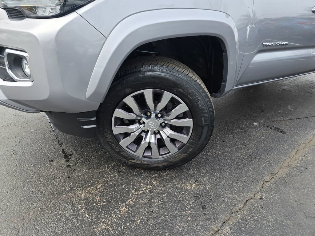 Used 2021 Toyota Tacoma Limited Truck