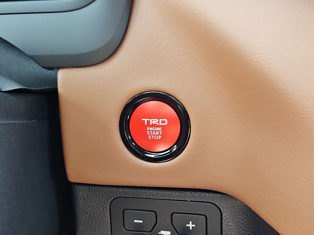 2026 Toyota Tundra 1794 Edition - Photo 16
