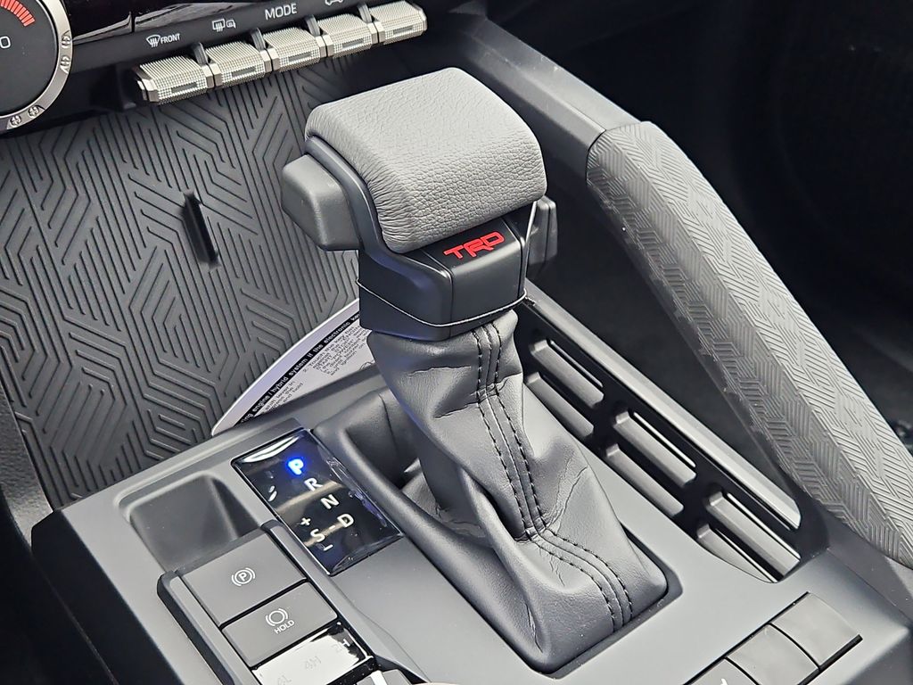 2025 Toyota Tacoma TRD Off Road - Photo 18