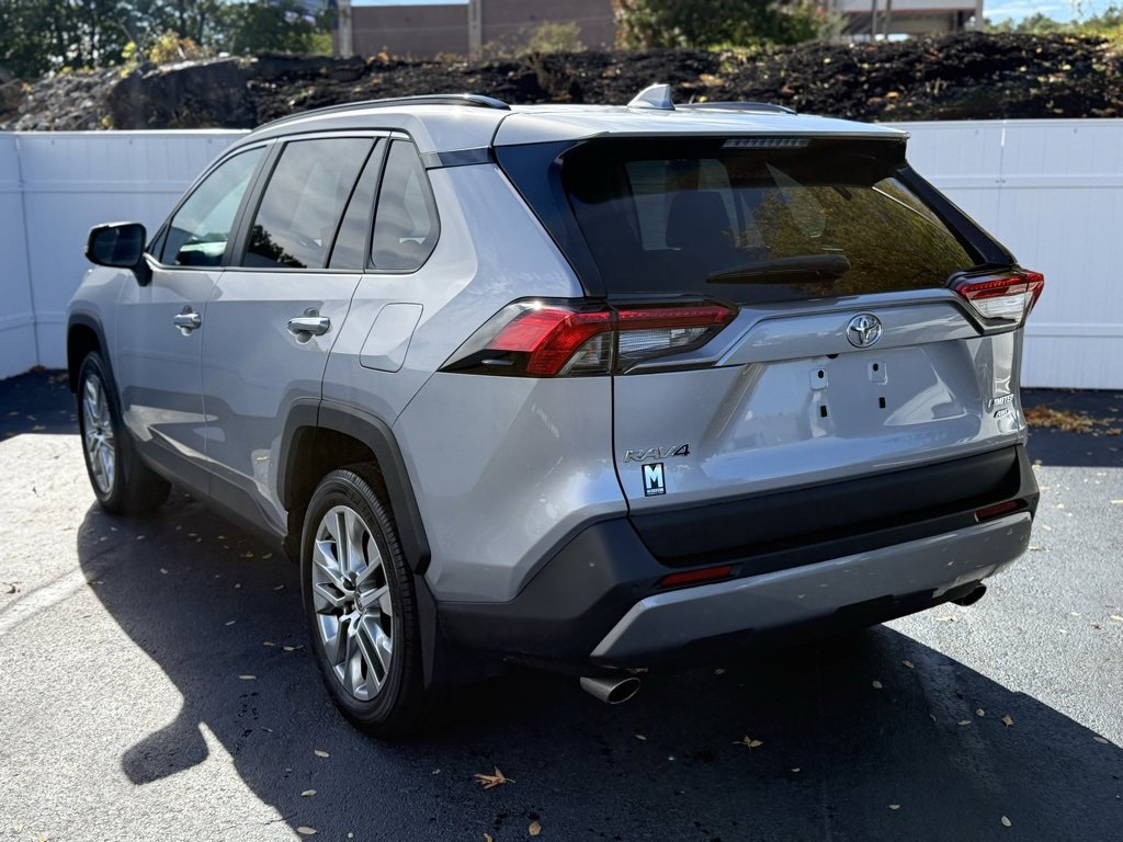 2024 Toyota RAV4 Limited photo 4
