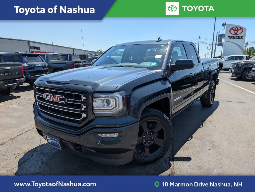 2017 GMC Sierra 4WD Double Cab Standard Box's photo