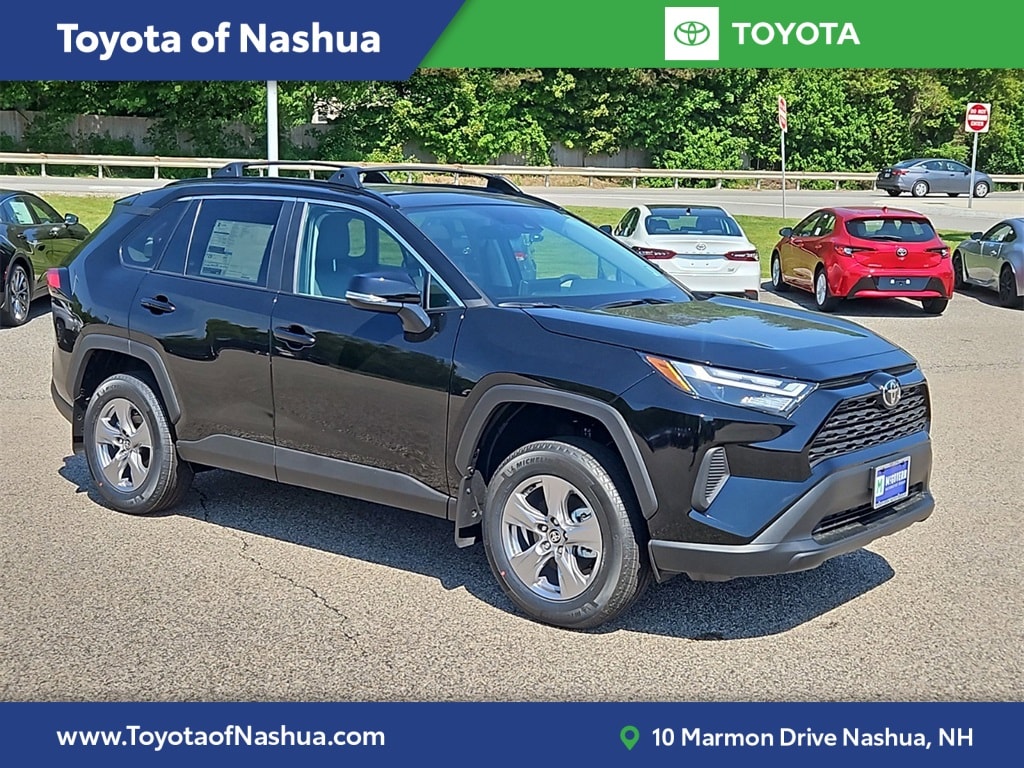 2025 Toyota RAV4 XLE's photo