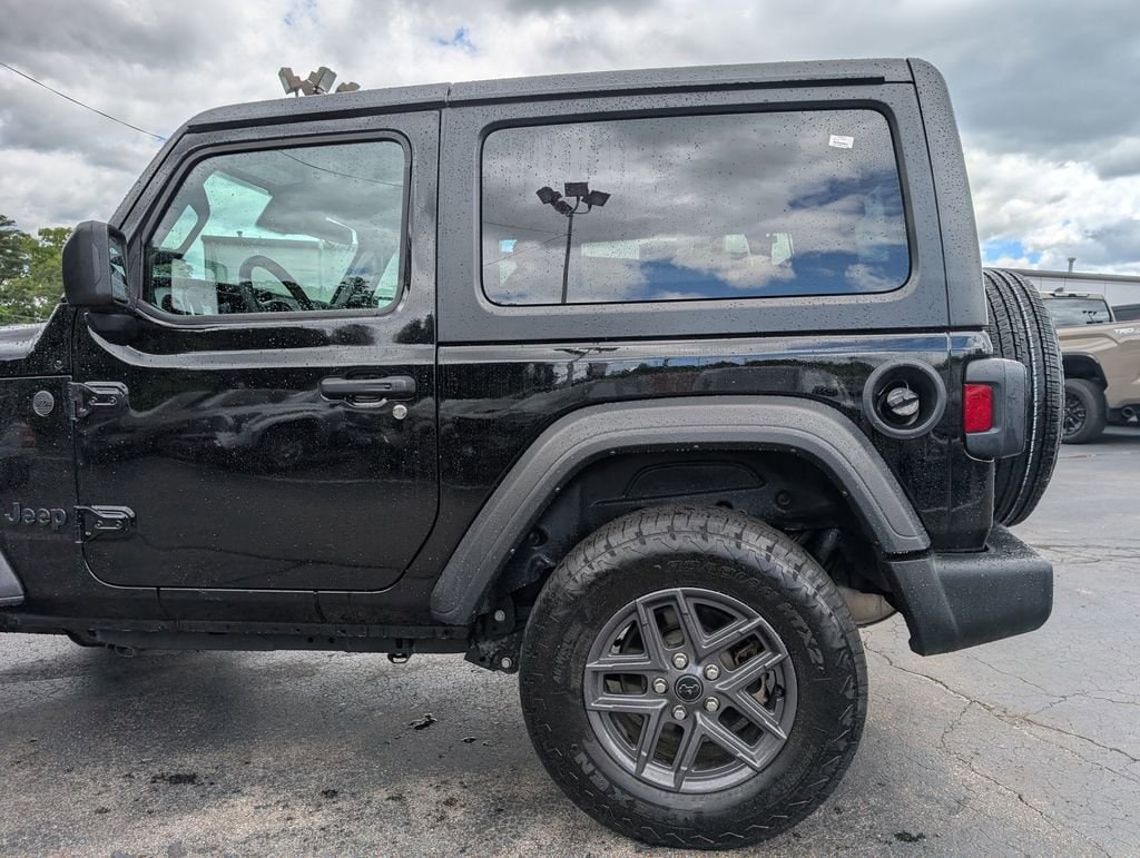 Used 2024 Jeep Wrangler Sport S Sport Utility