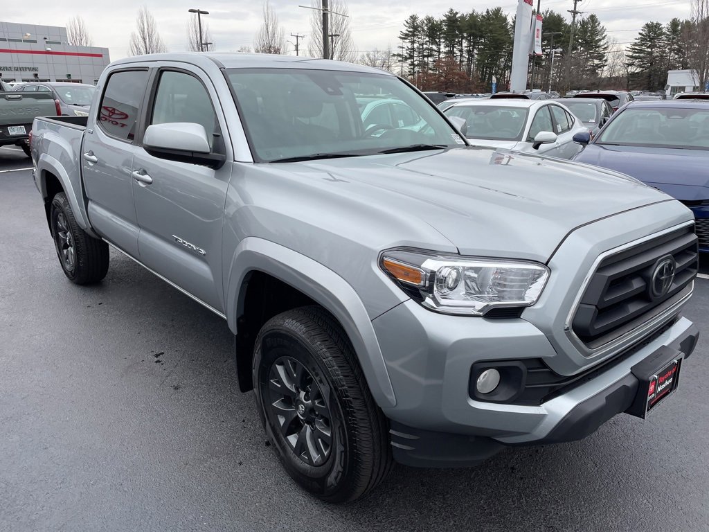 2022 Toyota Tacoma SR5 photo 4