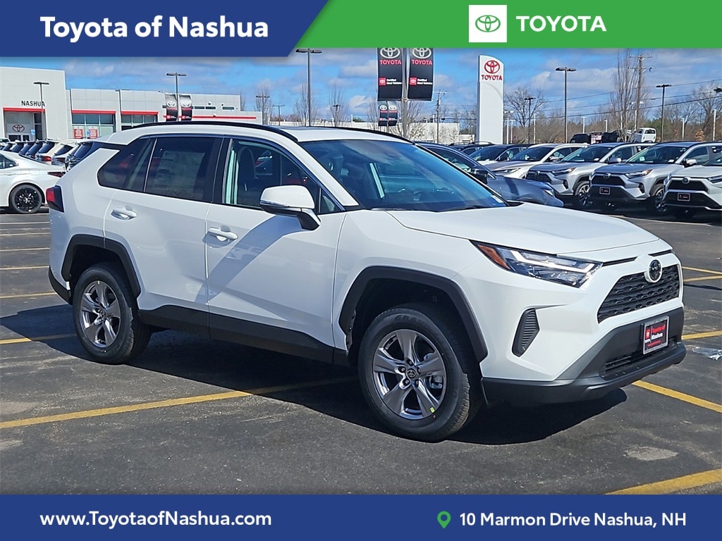 2025 Toyota RAV4 XLE's photo