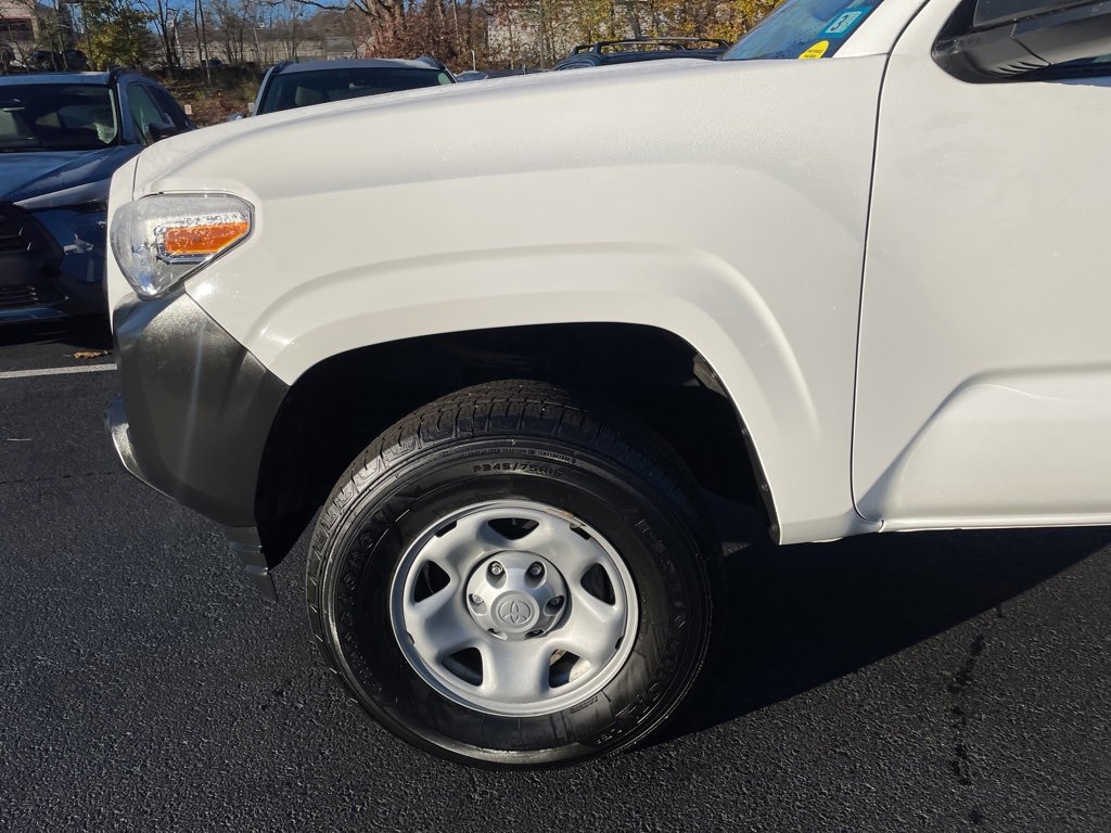 2023 Toyota Tacoma SR photo 3