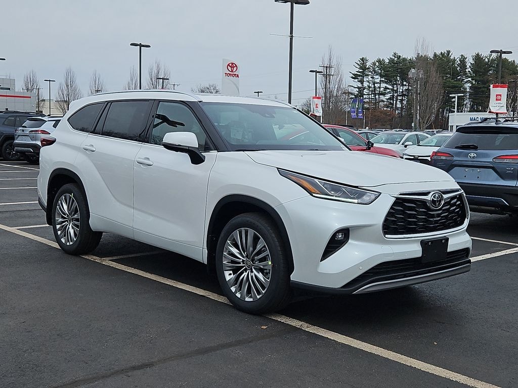 New 2026 Toyota Highlander Platinum SUV