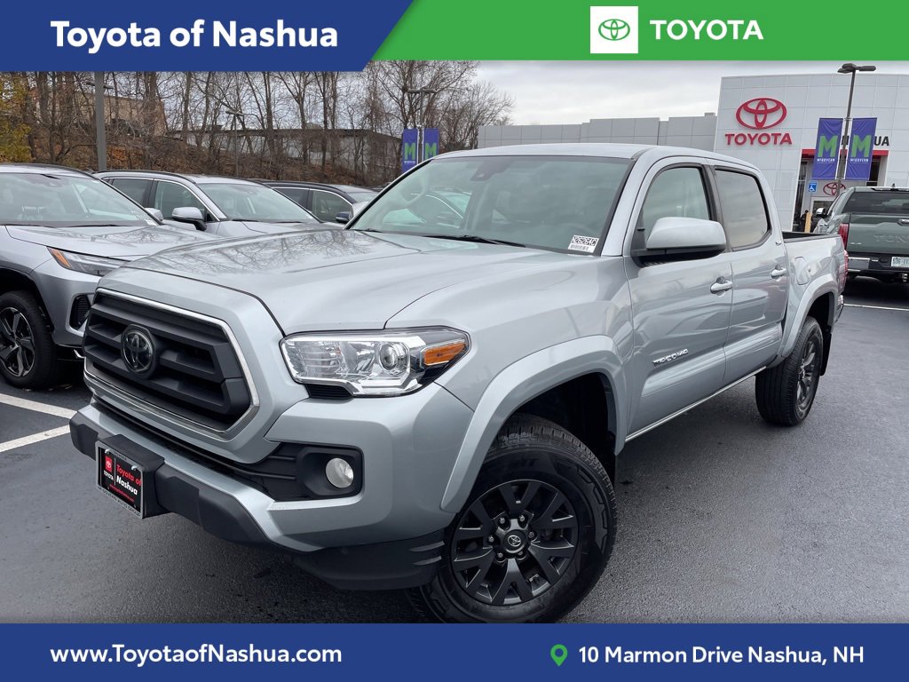 2022 Toyota Tacoma SR5's photo