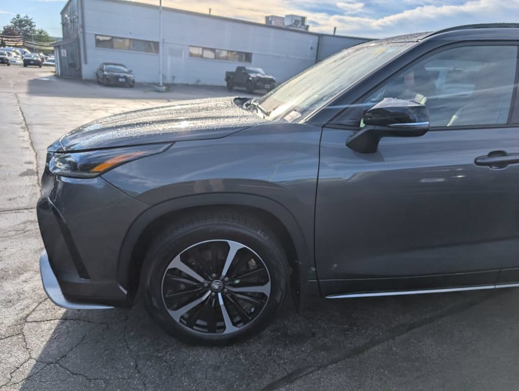 Used 2022 Toyota Highlander XSE Sport Utility