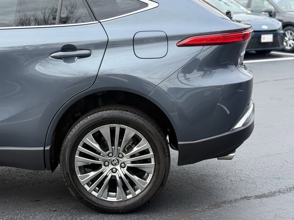 2022 Toyota Venza XLE photo 4