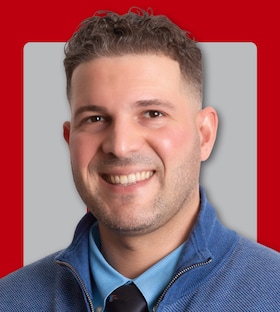 Staff member Jose Mora from 1ccfe2fcc4f3