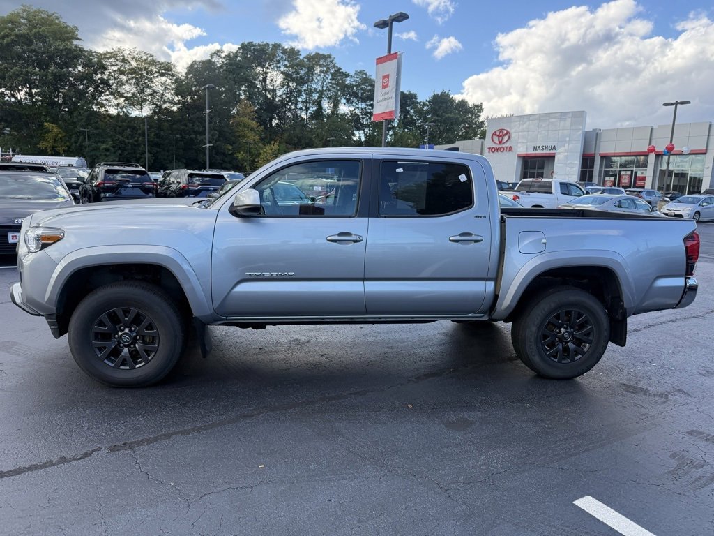 2022 Toyota Tacoma SR5 V6 photo 3