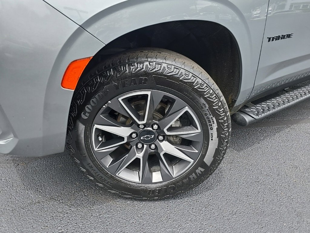 2023 Chevrolet Tahoe Z71 photo 2