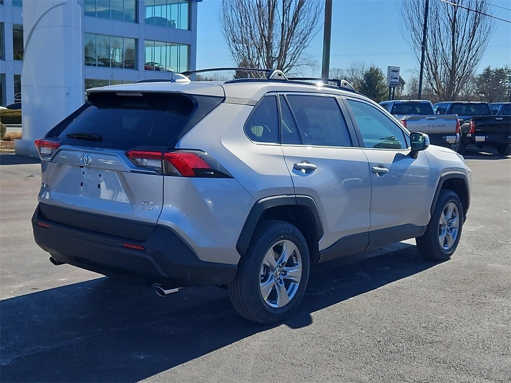 New 2025 Toyota RAV4 XLE SUV
