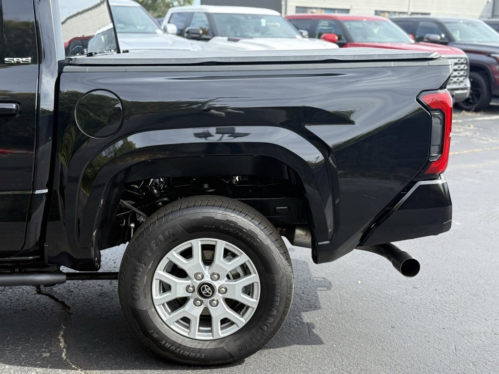 2025 Toyota Tacoma SR5 photo 4