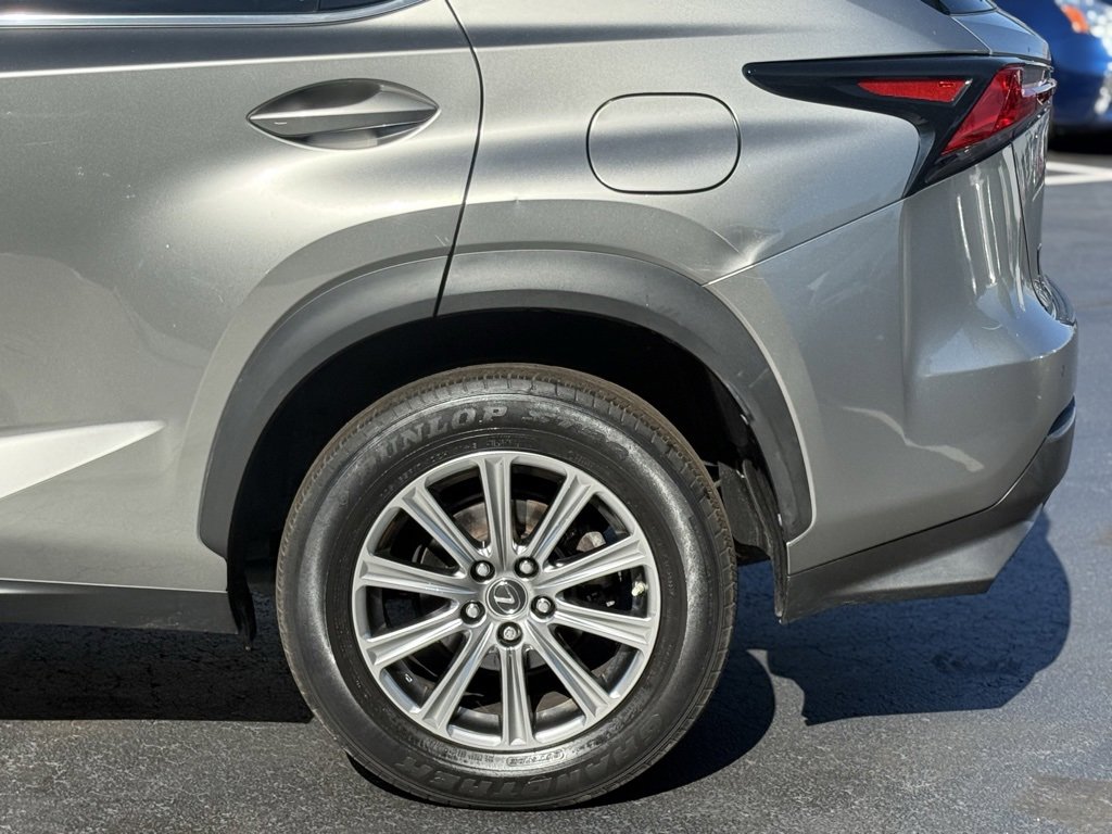 2021 Lexus NX 300 photo 3