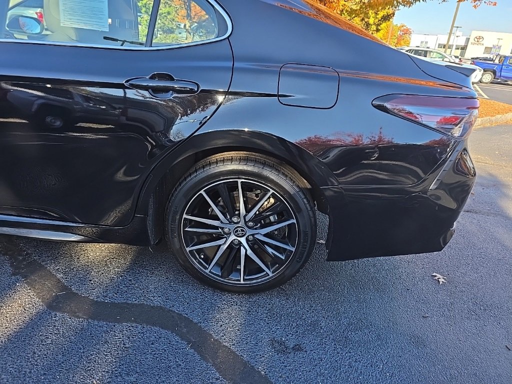 2024 Toyota Camry SE photo 4